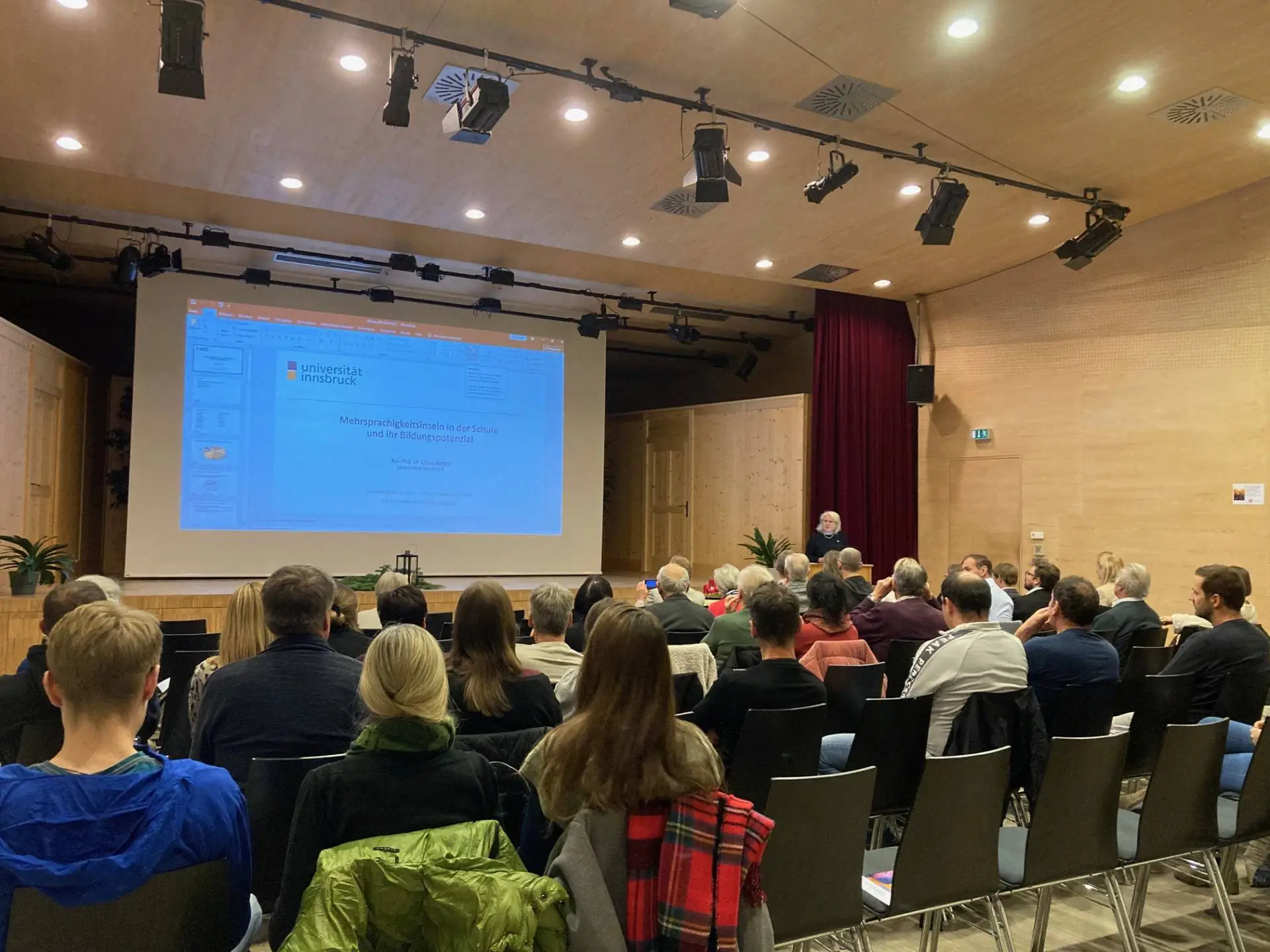 Die Universität im Dorf macht jedes Jahr im Haus Valgrata Station. Foto: Stangl