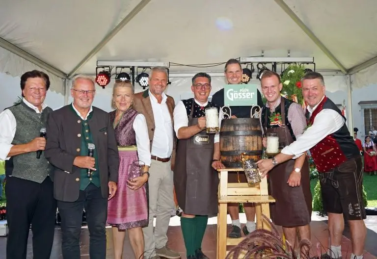 Traditions-Kirchtag im kühlen Stadtpark