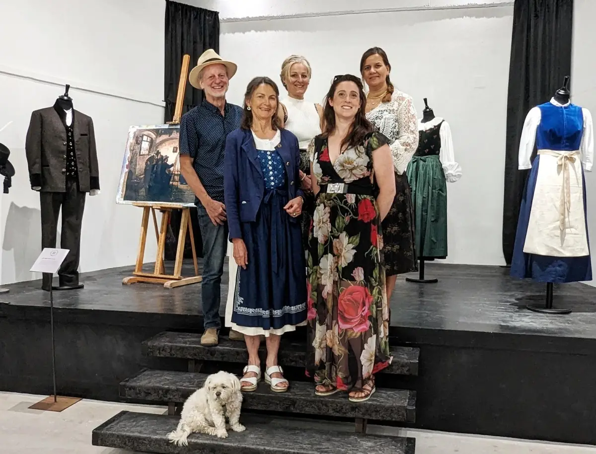 Neue Ausstellung zeigt Vielfalt der Trachtenlandschaft 