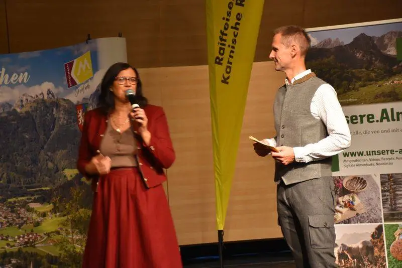 LR Sara Schaar überbrachte Grußworte.