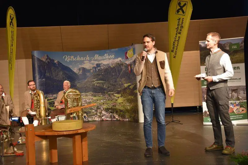 Luca Burgstaller überbrachte die Grüße des Landeshauptmanns.