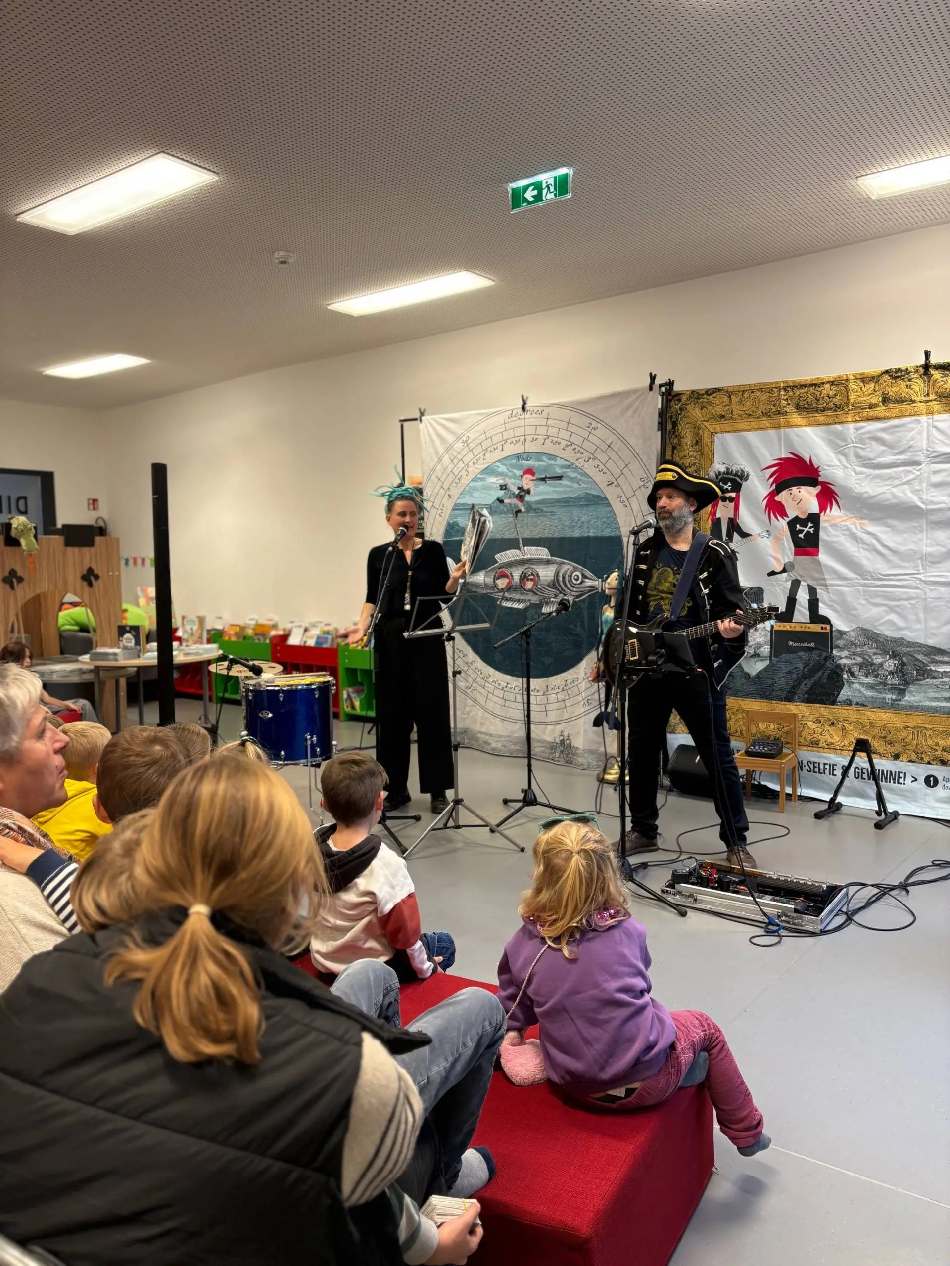 Die Piraten von Asagan (aus der Asagan-Buchreihe) begeisterten die Kinder in der Stadtbücherei Spittal.