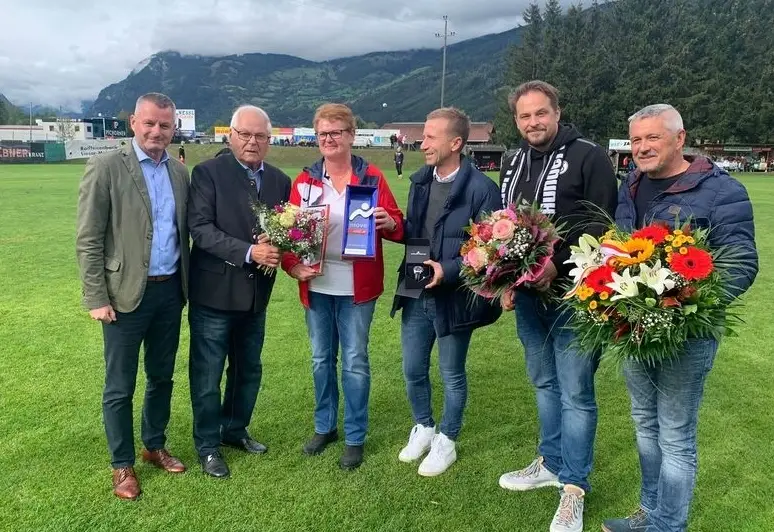 Große Ehrung beim ASKÖ Gmünd