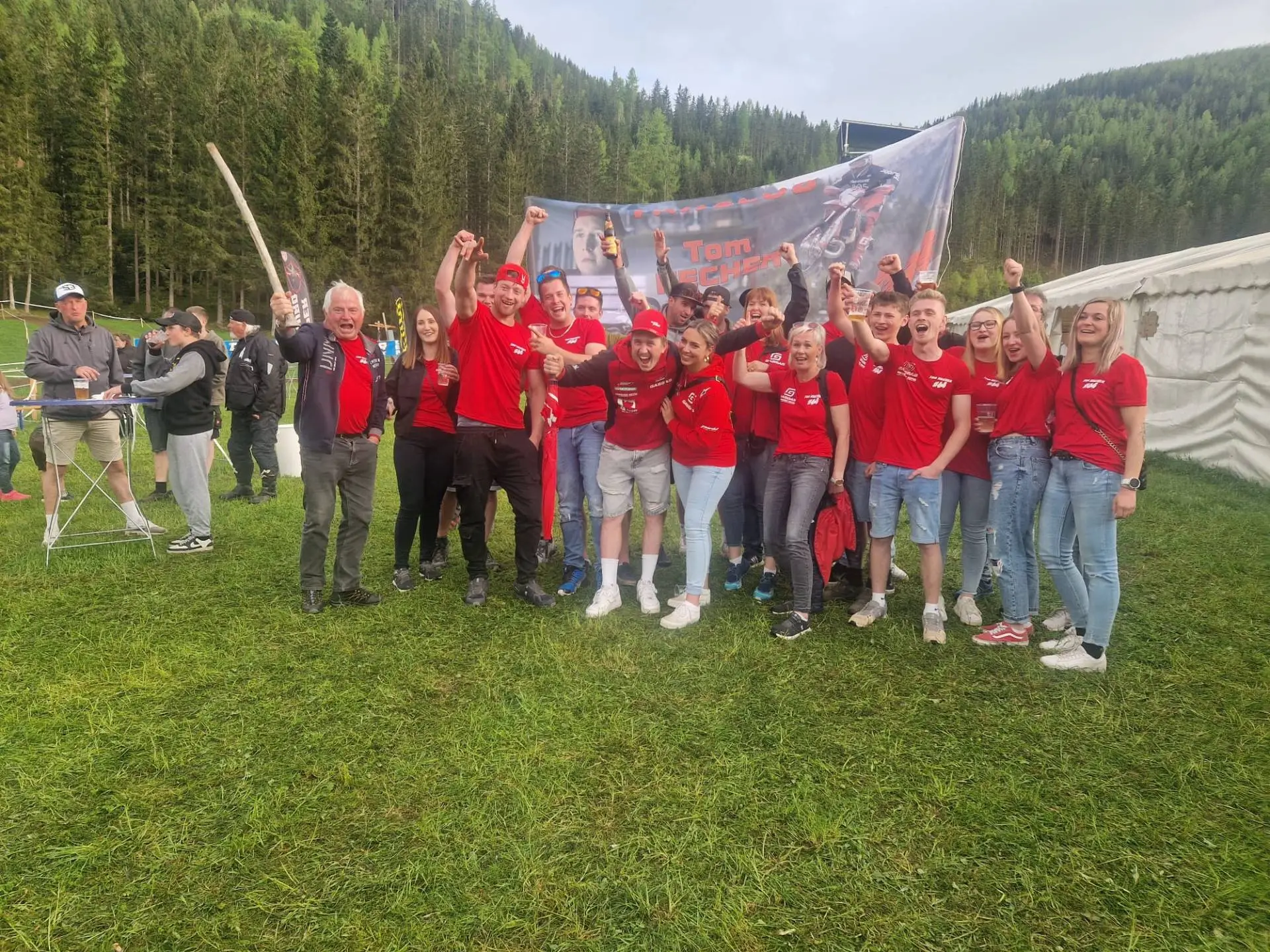 Immer dabei: der Fanclub.