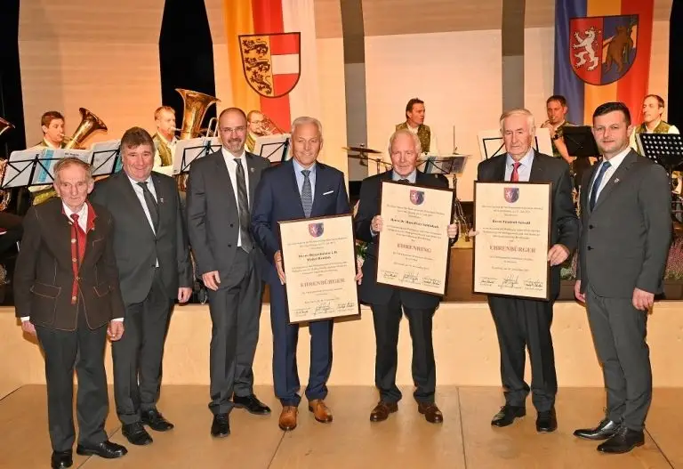 Marktgemeinde verlieh Ehrenring und Ehrenbürgerschaften