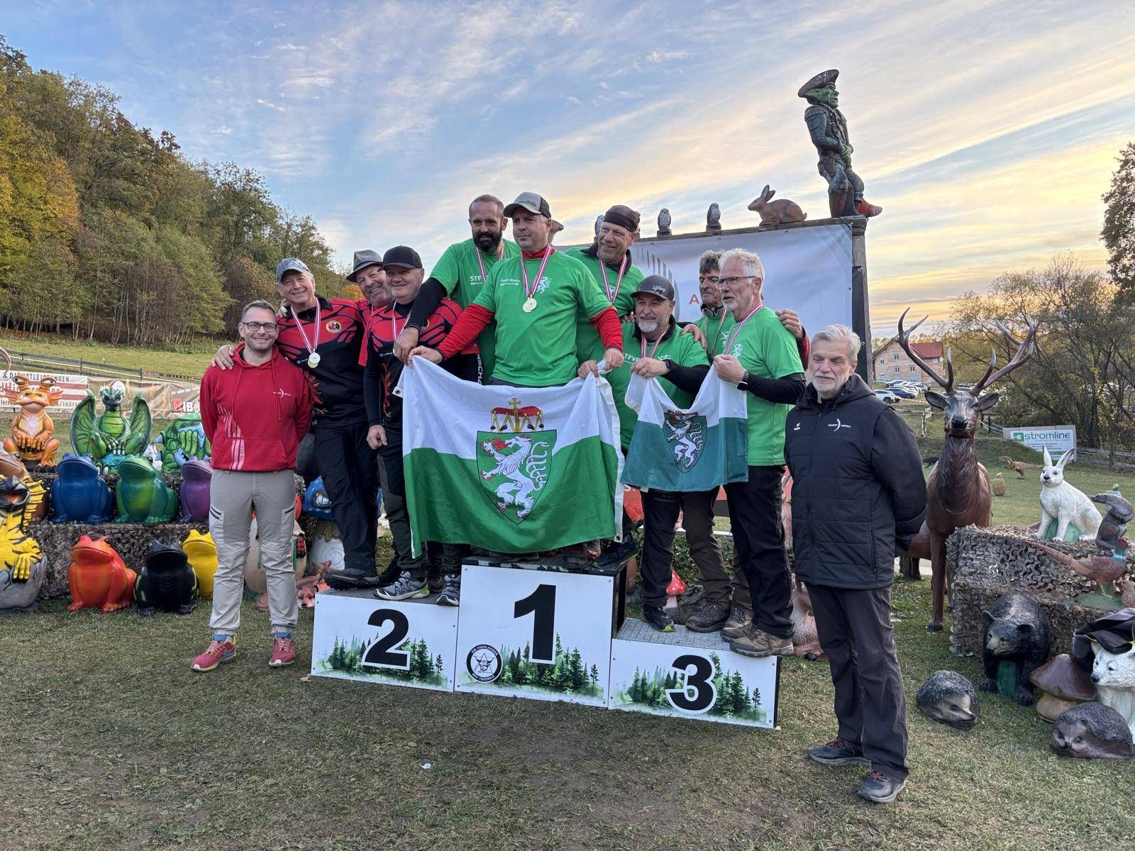 Preisverleihung Herrenmannschaft
Team Tirol vlnr Harald Niederegger, Alfred M&uuml;hlburger, Jansj&ouml;rg Meinschart Silber, Gold f&uuml;r Steiermark I und Bronze f&uuml;r Steiermark II