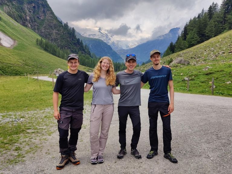 Nationalpark-Volont&auml;re im Einsatz f&uuml;r die Natur