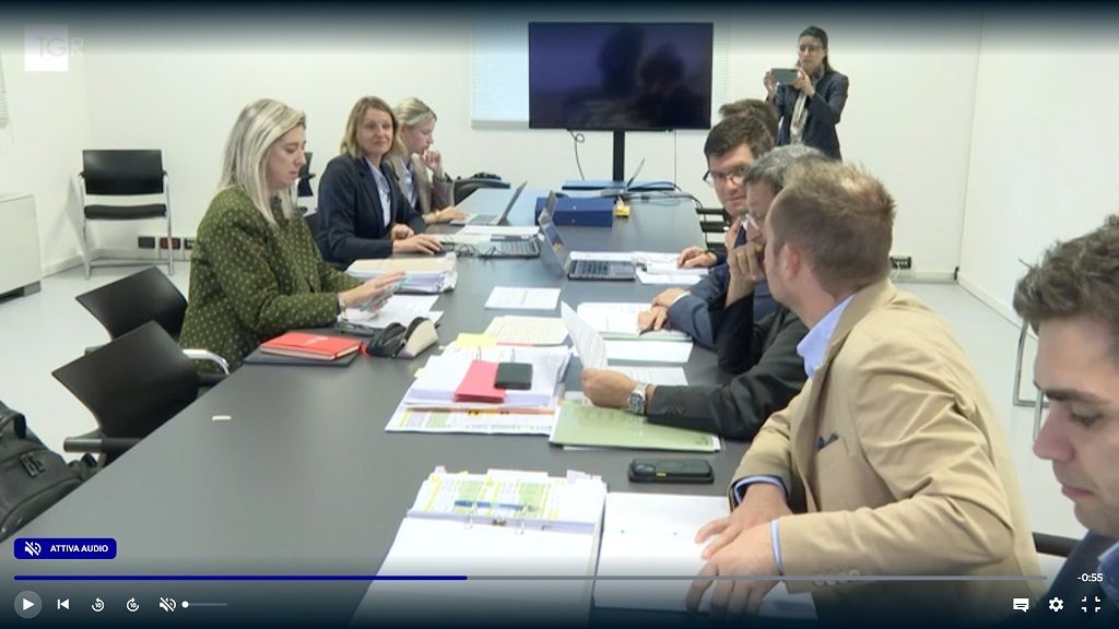 Erneutes Treffen zwischen den Stra&szlig;enbaureferenten Martin Gruber und Cristina Amirante. Dabei wurde auch der &Ouml;ffnungstermin best&auml;tigt. Screenshot: suedalpenraum.net