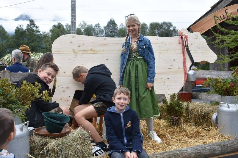 Die Almwirtschaft brachte sogar eine Holzkuh zum "muhen"
