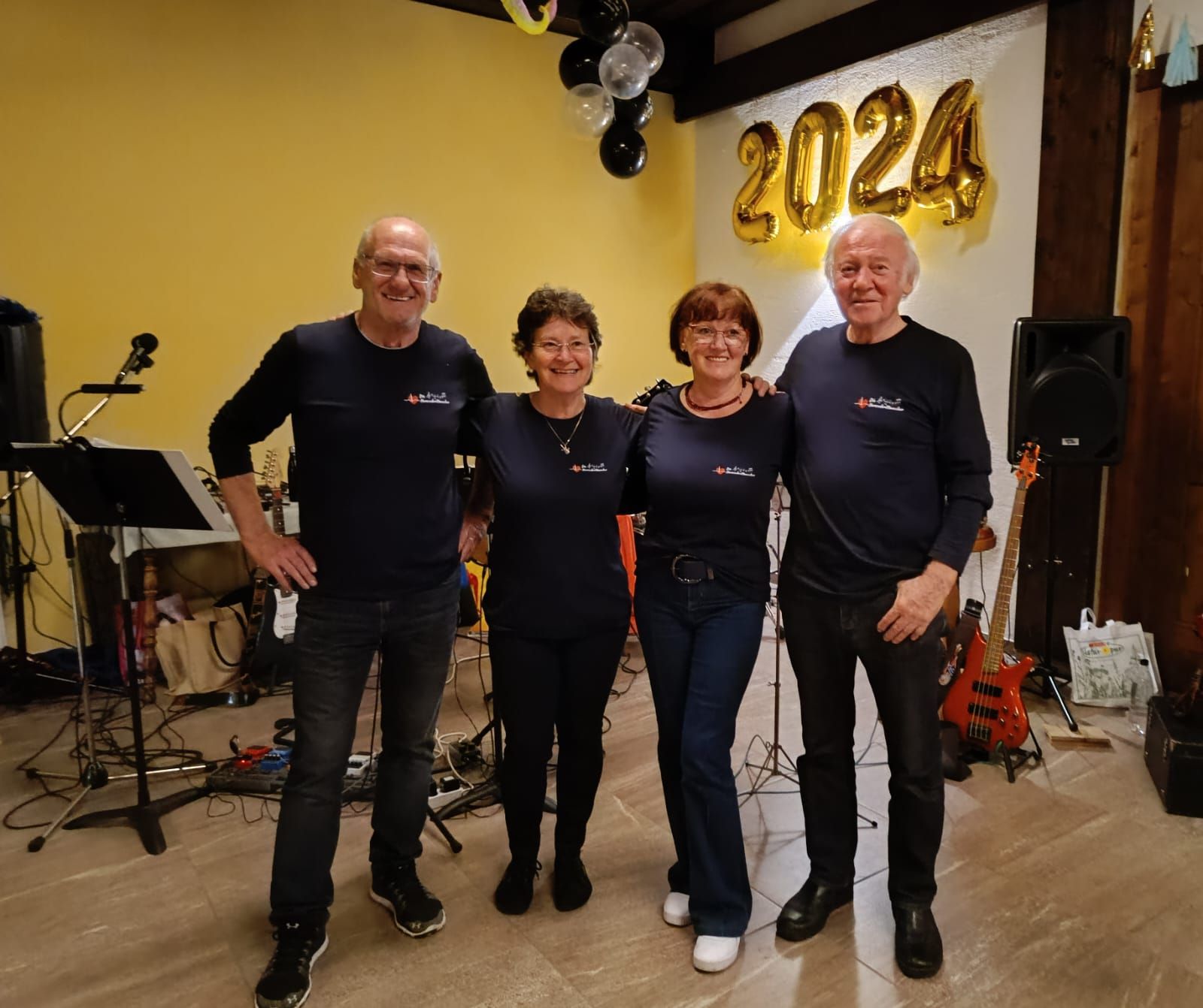 Das Schloss Weidenburg in der Gailtaler Schattseite soll sich zum Konzert- und Kulturpol entwickeln. Den Auftakt machen Liedermacher Walter Preiml, &bdquo;The Hunting Doubts&ldquo; und die &bdquo;Herzschrittmacher&ldquo;. Fotos: Philipp Scholta, Sonja Gressel