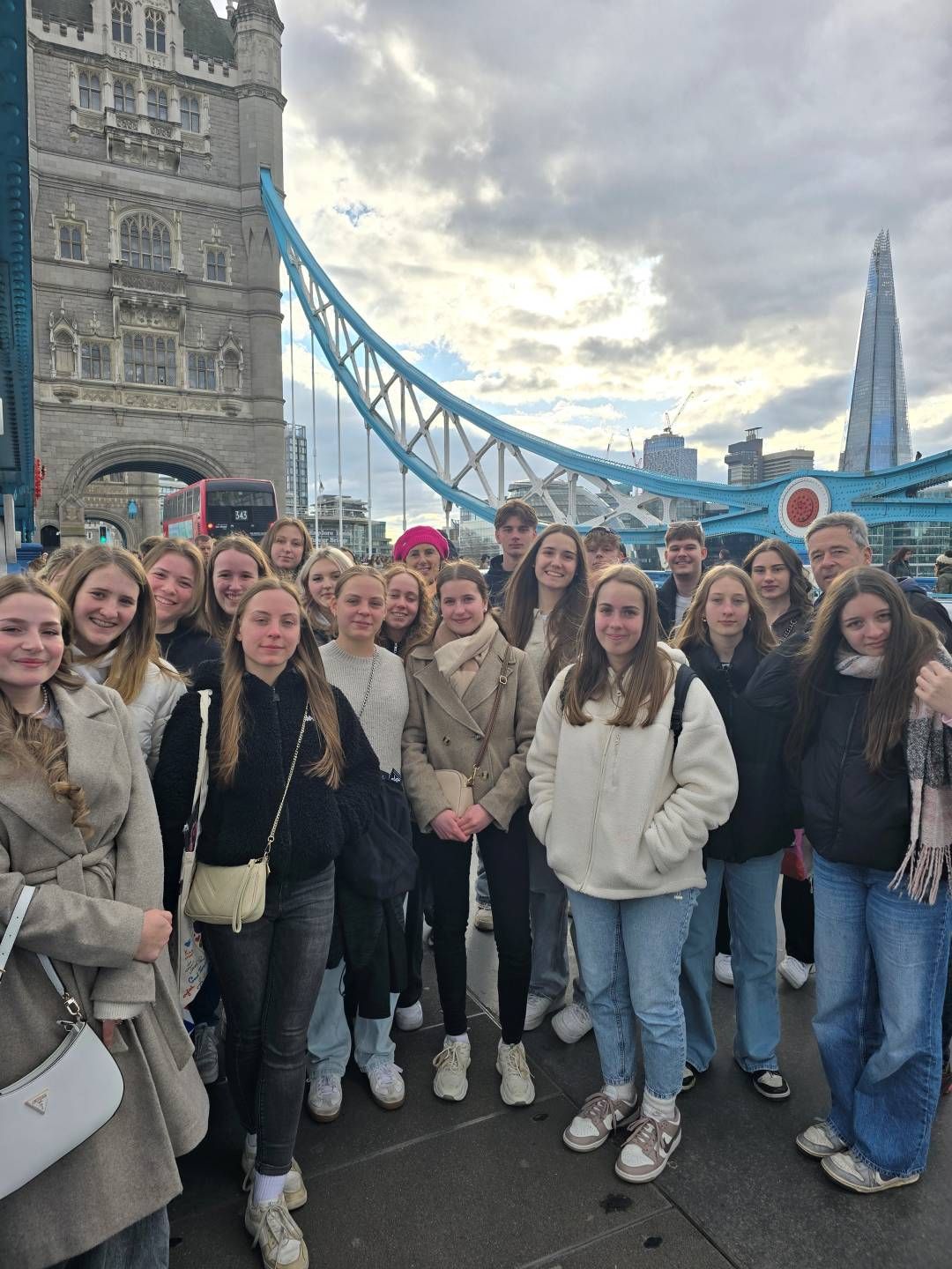 Besucht wurde auch die Tower Bridge.