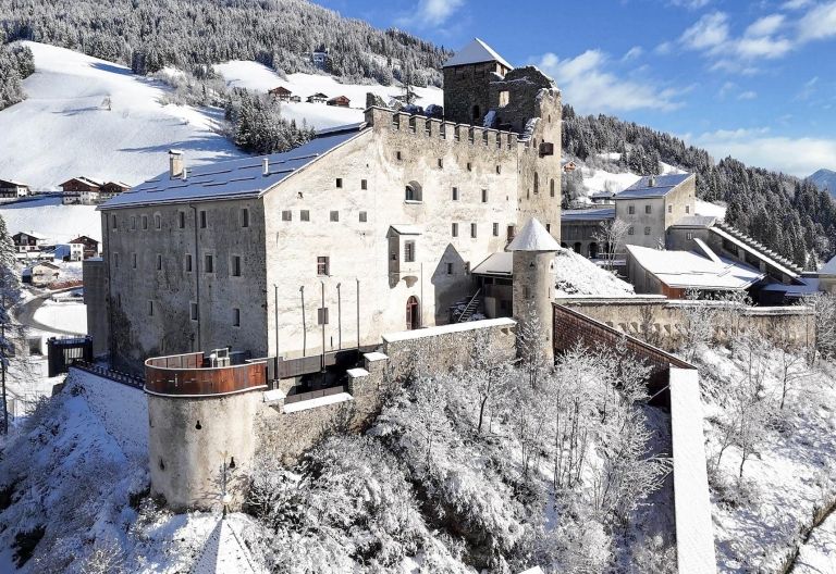 Kulinarische Burg: GastronomIn f&uuml;r Burg Heinfels gesucht