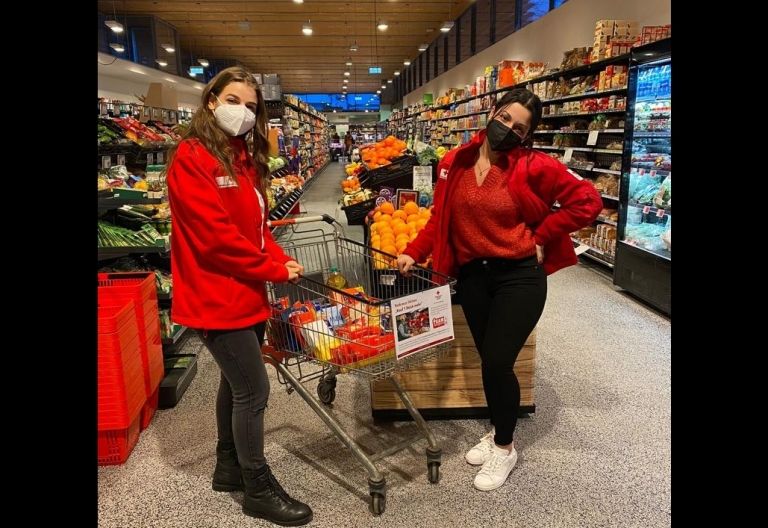 Erfolgreiche Lebensmittelpaketaktion