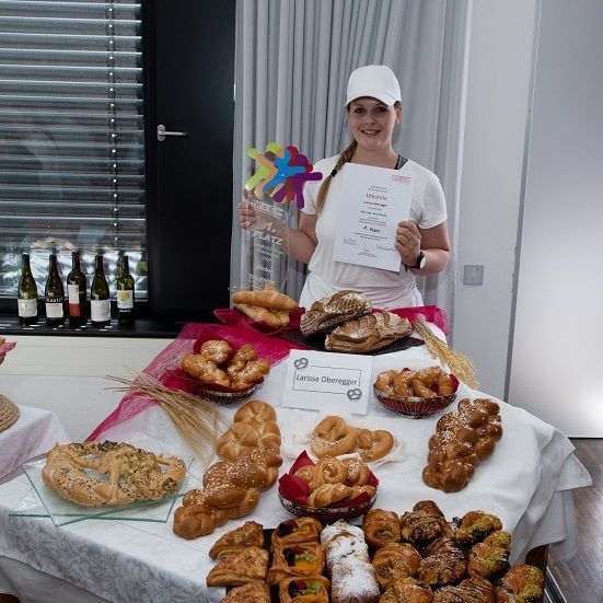 Landessiegerin bei den B&auml;ckern ist Larissa Oberegger vom Lehrbebetrieb Florian Jury aus Gm&uuml;nd. Foto: Foto: WK K&auml;rnten/Anna-Lena Neuwirth Photography
