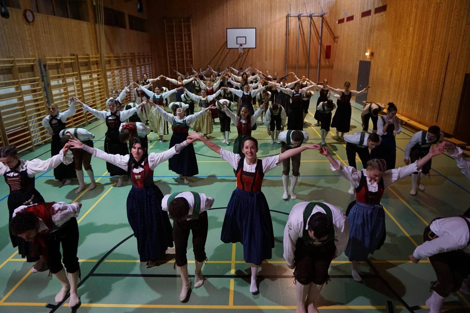 Seit Dezember probt die Landjugend den Auftanz ein. Foto: Magdalena Pircher