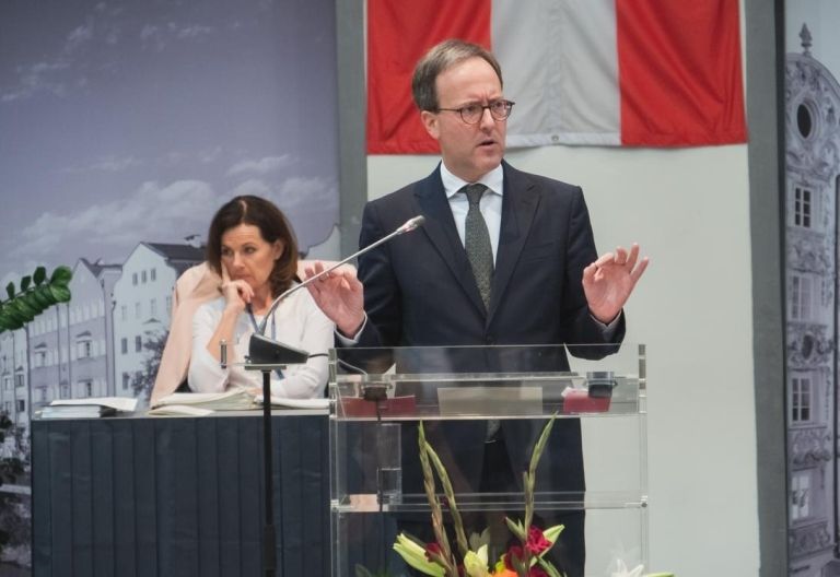 Tiroler Neos fordern sofortiges Aufsperren im Handel