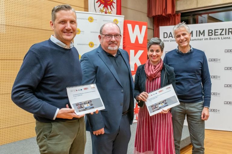 G&auml;ste sind mit Lienzer Gesch&auml;ften zufrieden