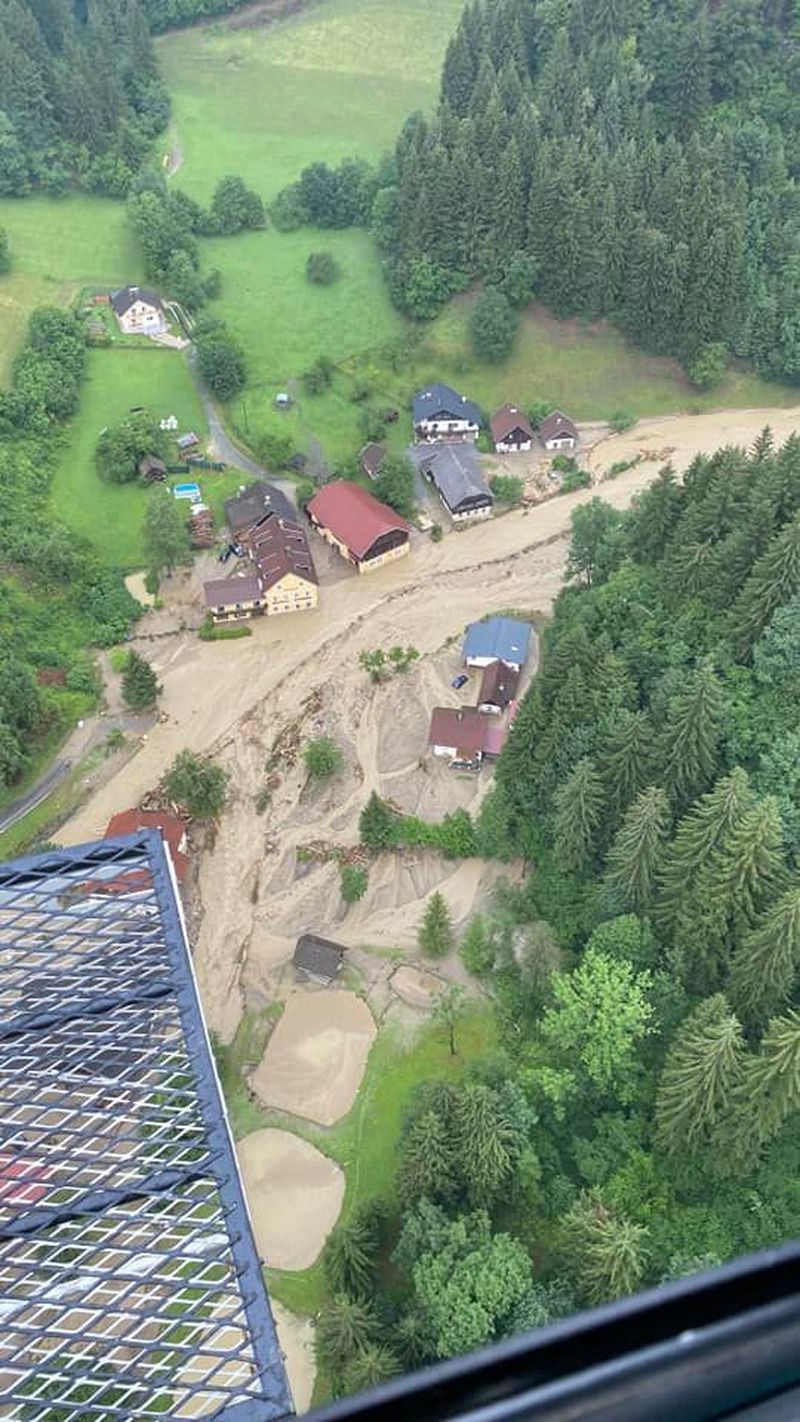Arriach war von der Au&szlig;enwelt v&ouml;llig abgeschnitten. Zu 20 H&auml;usern bestand bis Mittag kein Zugang.
