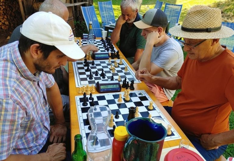 Blitz Schach-Turnier um Honig