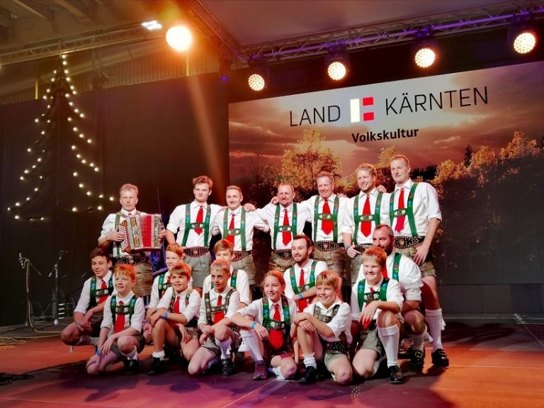 Irschner Schuhplattler laden zu &bdquo;Partytime mit Meilenstein&ldquo;