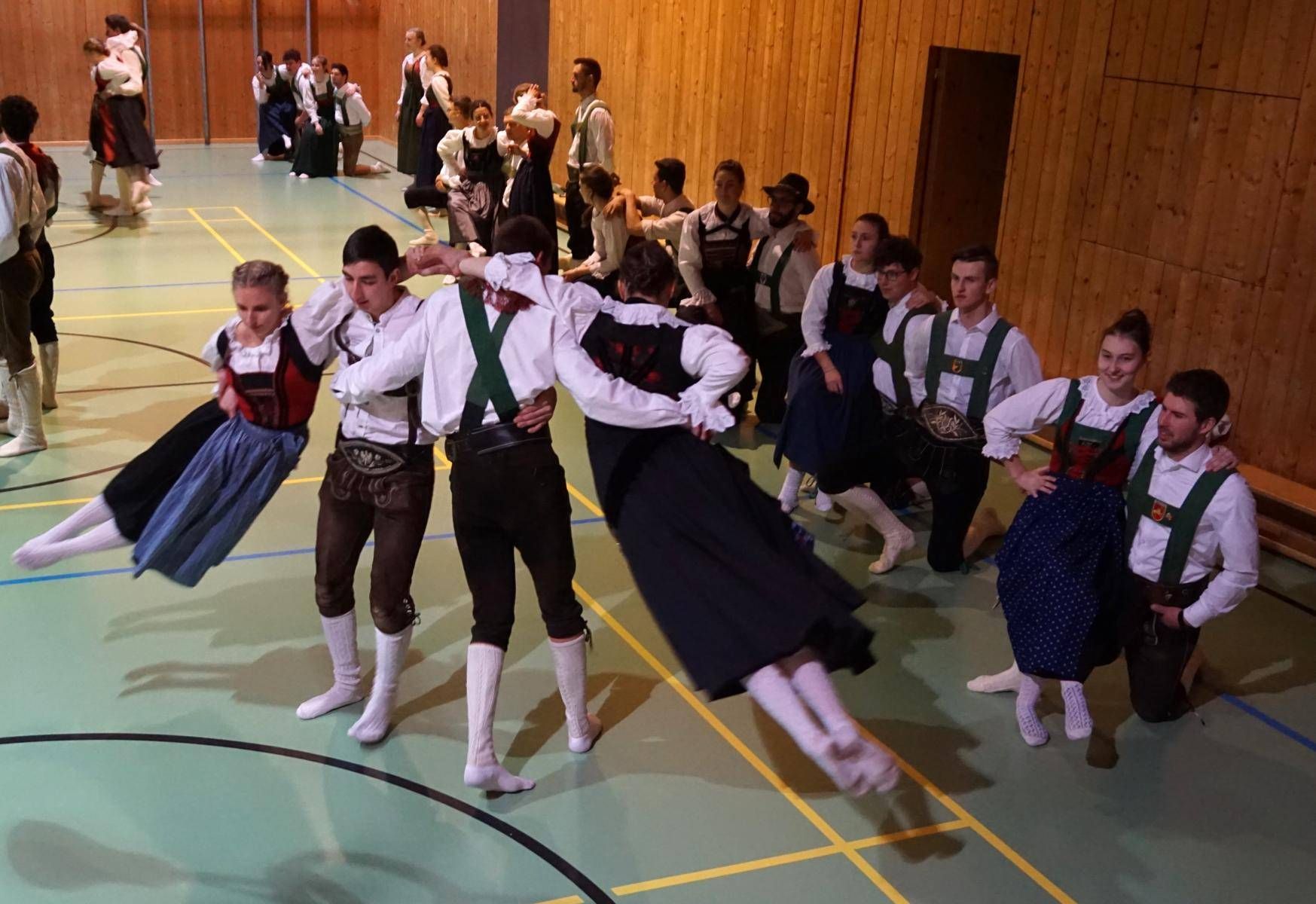 Teresa Schneider hat sich eine anspruchsvolle, abwechslungsreiche Choreographie &uuml;berlegt. Foto: Magdalena Pircher