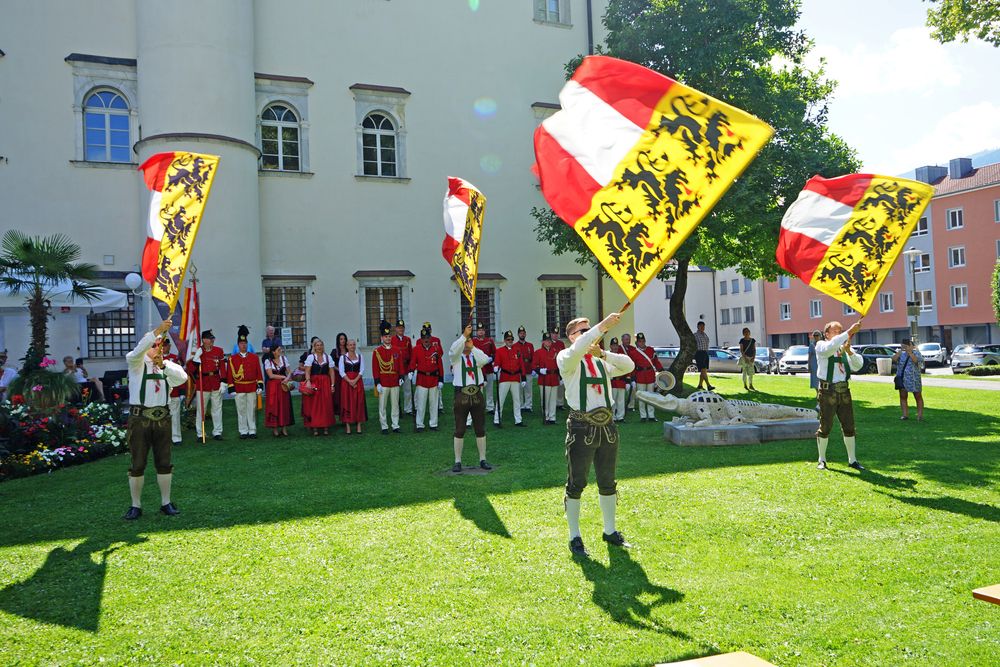 Eine beeindruckende Einlage boten die Klagenfurter Fahnenschwinger.