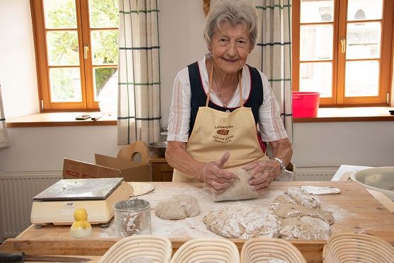 Brotbacken ist f&uuml;r Rosa Lanner die gro&szlig;e Leidenschaft