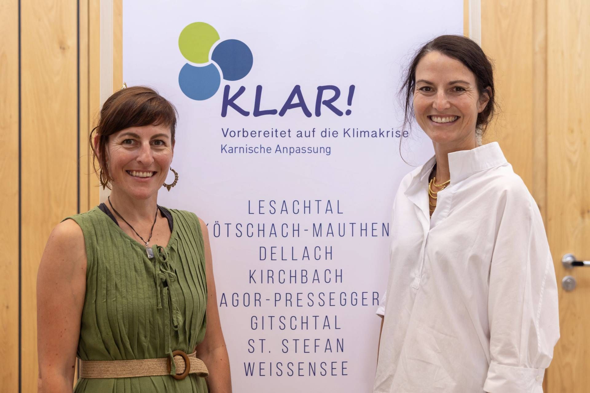 DI(FH) St&eacute;phanie Klaus und Sabrina Kalser begleiten den regionalen Anpassungsprozess mit Engagement und Weitblick. Foto: Andreas Lutche