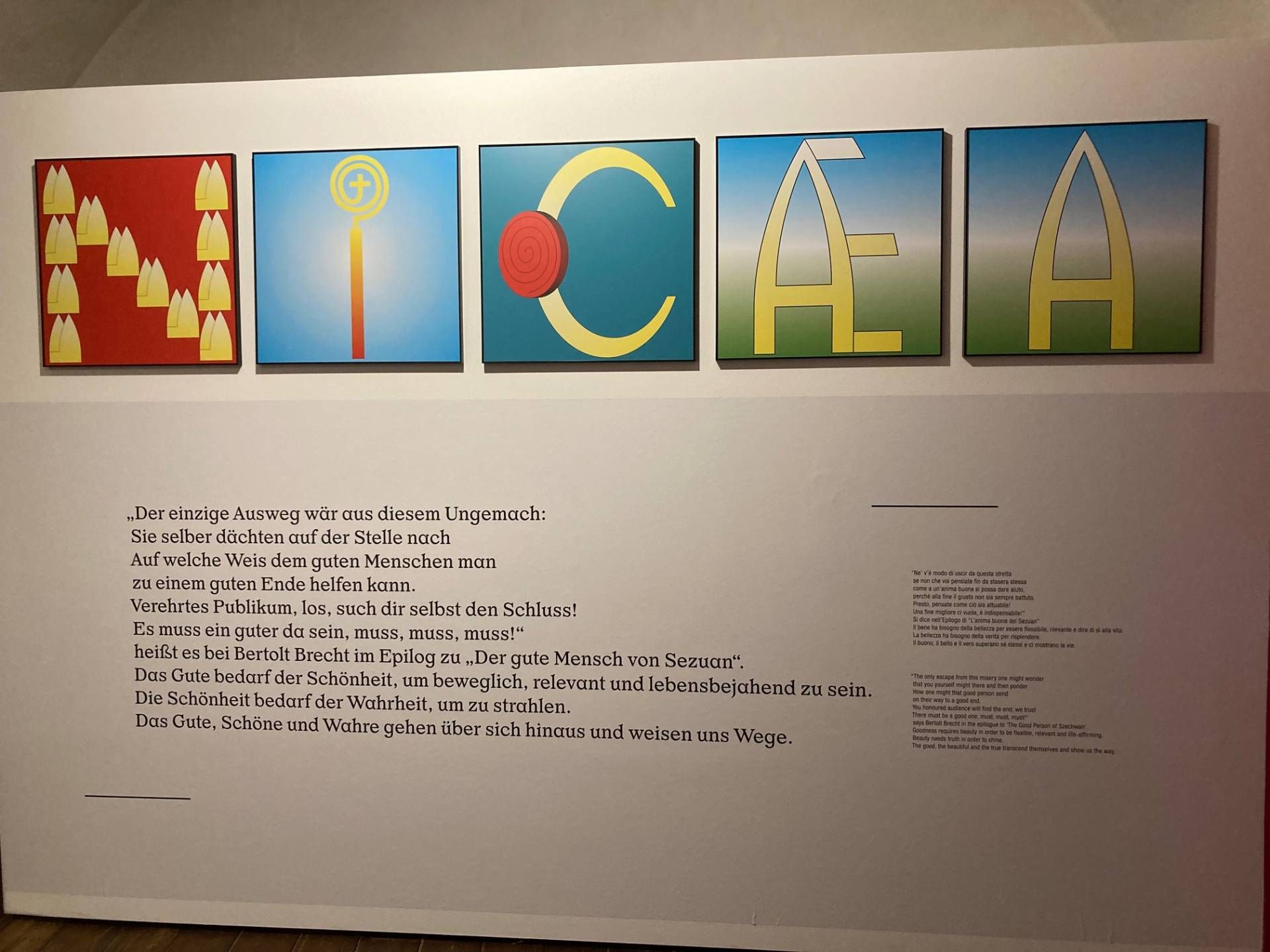 Den Schriftzug "NIC&Auml;A" am Anfang der Ausstellung hat der G&uuml;nther Steiner/Kunstwerkstatt Lienz gestaltet. Foto: Stangl