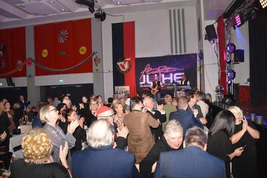 Fezzzz-Juche brachte den Saal zum Beben.