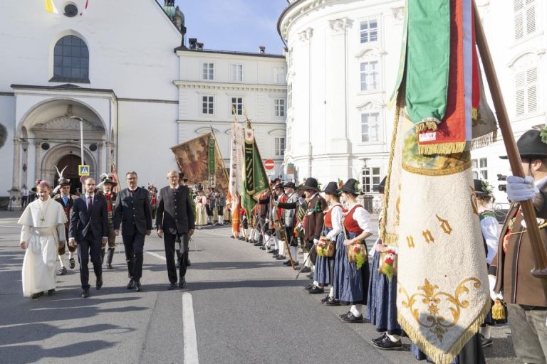 Tiroler Landesehrungen f&uuml;r verdiente OsttirolerInnen