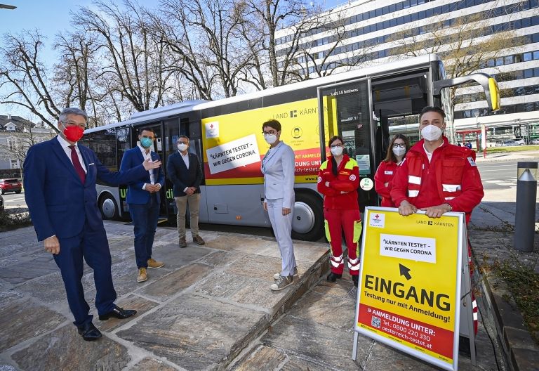 Testbusse gehen an den Start
