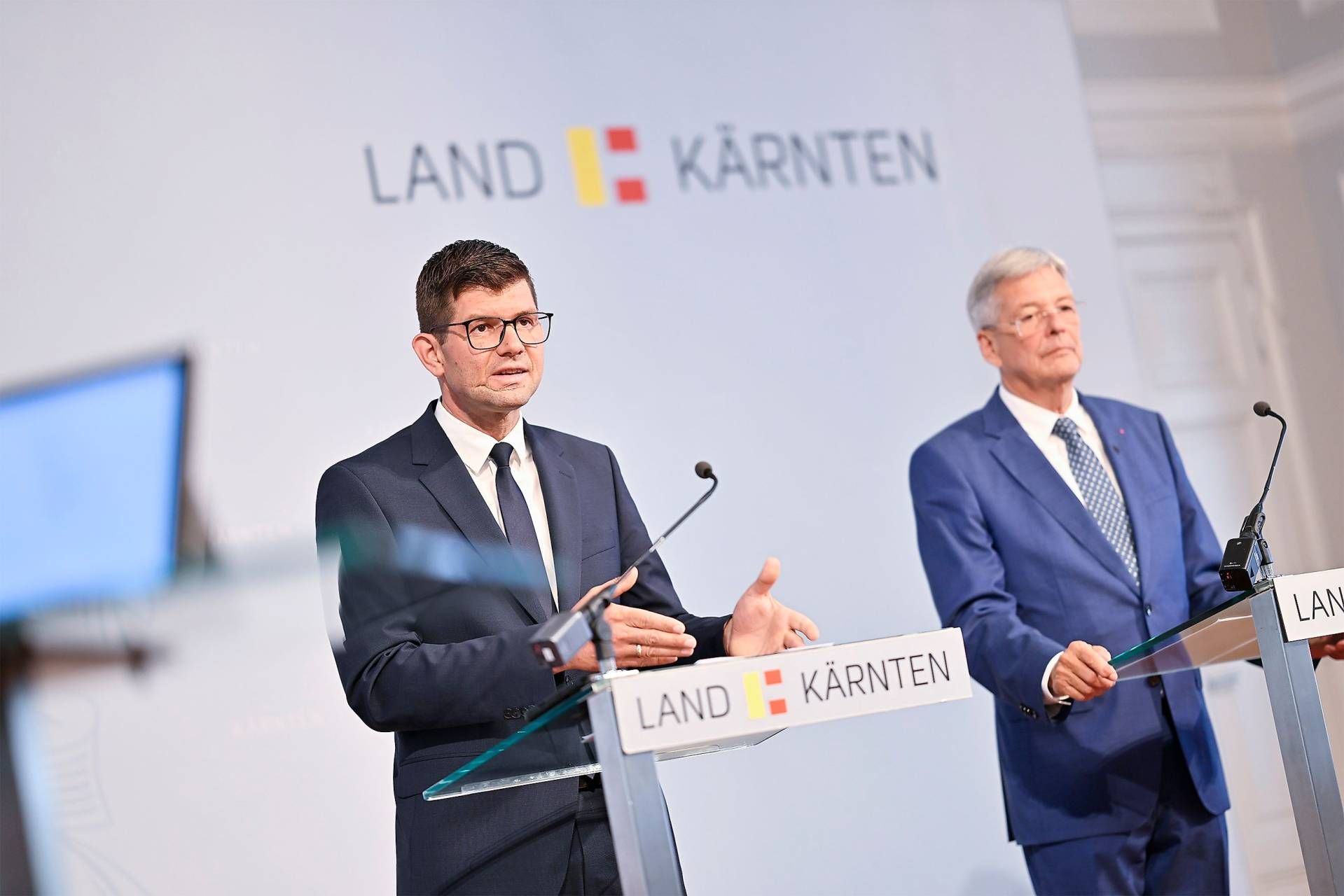 Kaiser und Gruber: Das Projekt sichere den Wirtschaftsstandort, soll aber "auf Herz und Nieren" gepr&uuml;ft werden. Foto: LPD K&auml;rnten/Bauer