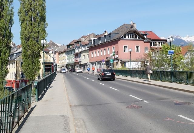 Arbeiten an B100 im Stadtgebiet von Spittal