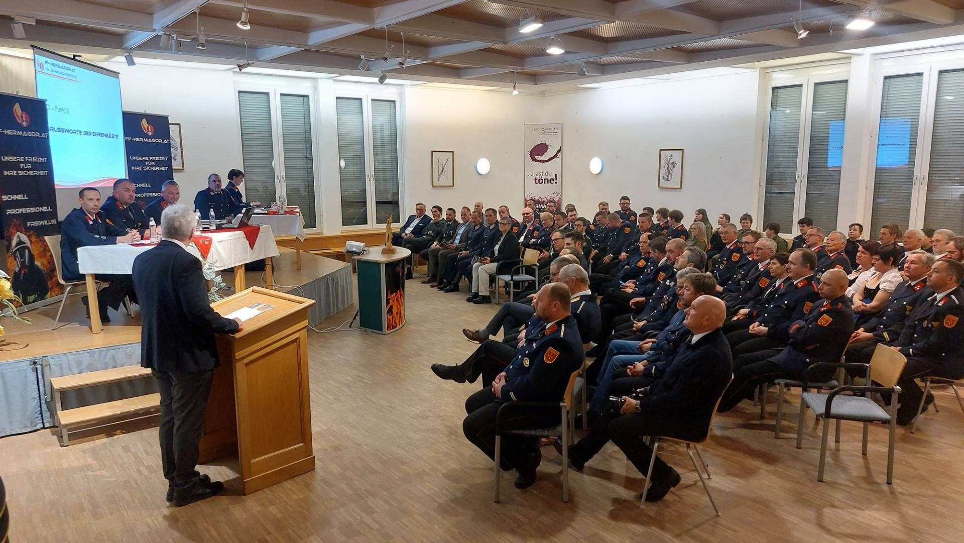 Gro&szlig;es Interesse an der JHV der FF Hermagor.