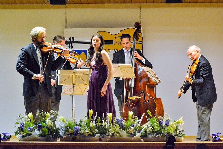 Das Zalodek Ensemble Wien und Laura Olivia Spengel.