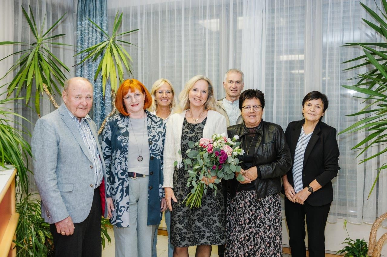 Der neue Vereinsvorstand der Lebenshilfe in Osttirol:  Reinhold Stocker, Josefa Ebenberger, Claudia Planegger, Christine Brugger (neue Obfrau des Lebenshilfe Verein in Osttirol), Johann Lercher, Elisabeth Bachler, Paula Lobenwein, Foto: Bachmann
