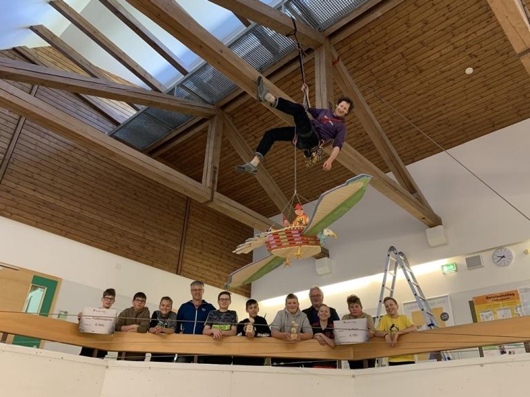 Schulcluster Defereggental &uuml;berzeugt mit &bdquo;Clustervogel&ldquo; 