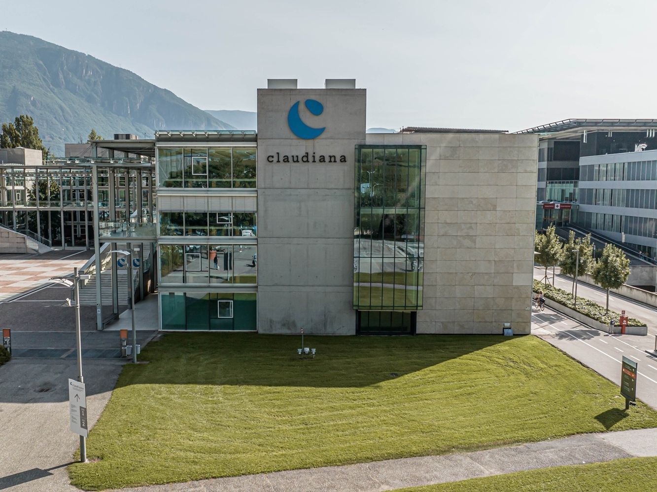 Frisch gepresst: naturtrüber Apfelsaft aus Osttirol