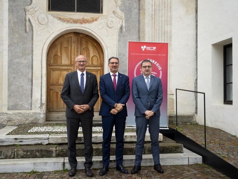 Euregio Vorstand pr&auml;sentiert neuen Euregio-Wetterbericht