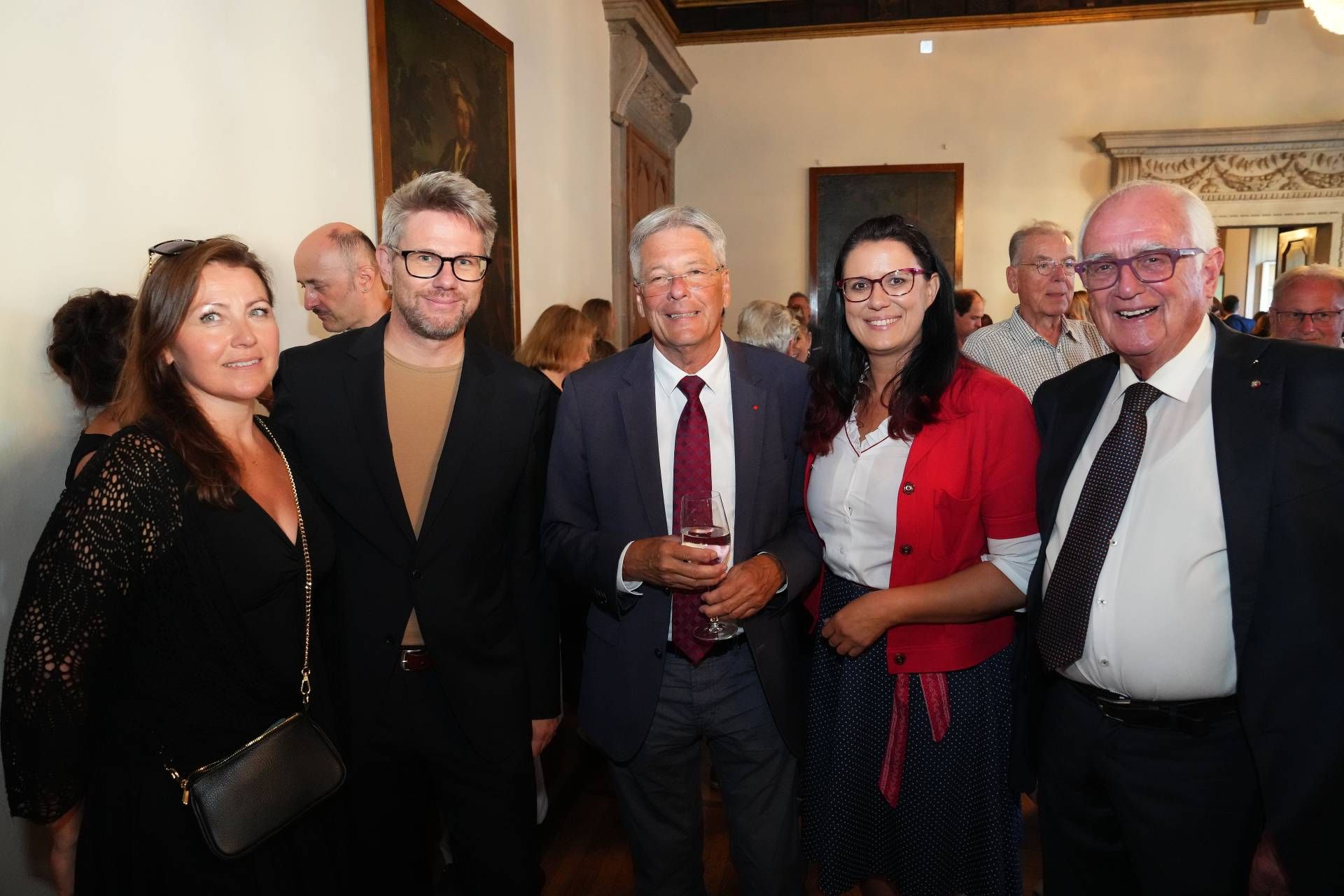 Tanja Eisner, Intendant Florian Eisner, LH Peter Kaiser, LR Sara Schaar, Dante-Pr&auml;sident Gert Thalhammer. Foto: LPD K&auml;rnten/Pleschberger