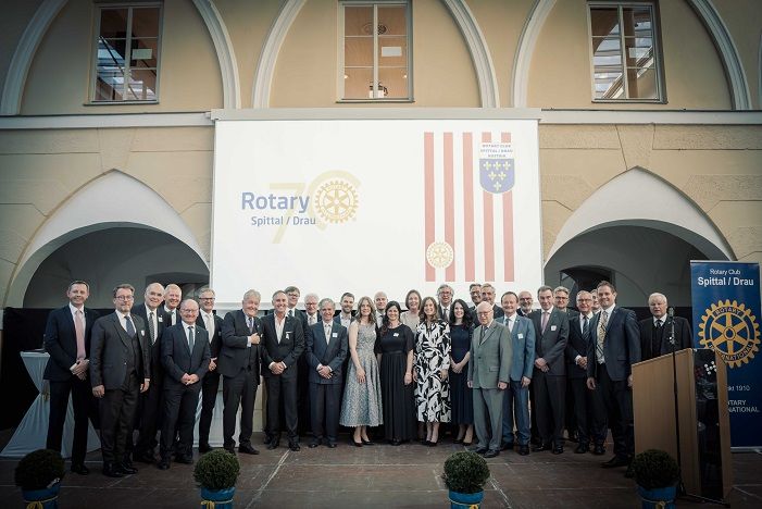 Die Mitglieder des Rotary Clubs Spittal feierten im Spittl das 70-j&auml;hrige Bestehen ihres Serviceclubs.