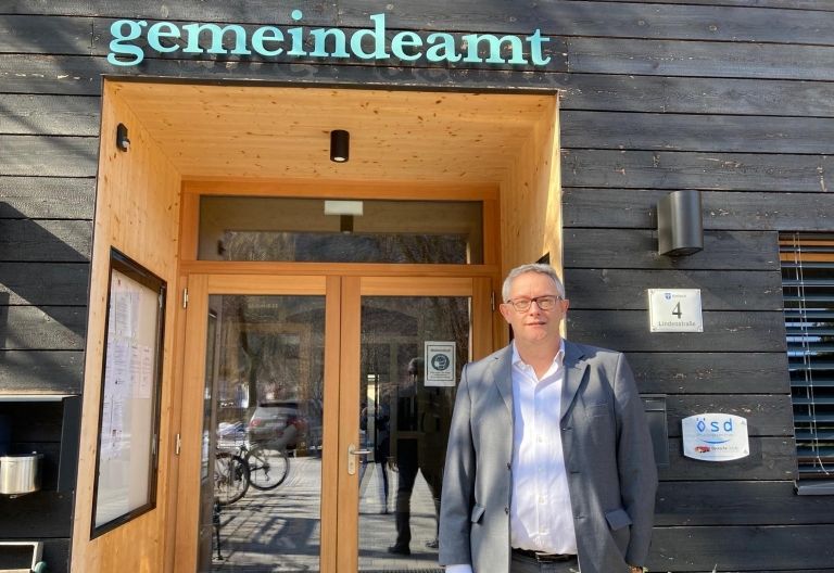 Stephan Clara wird als Polit-Neuling B&uuml;rgermeister in Amlach