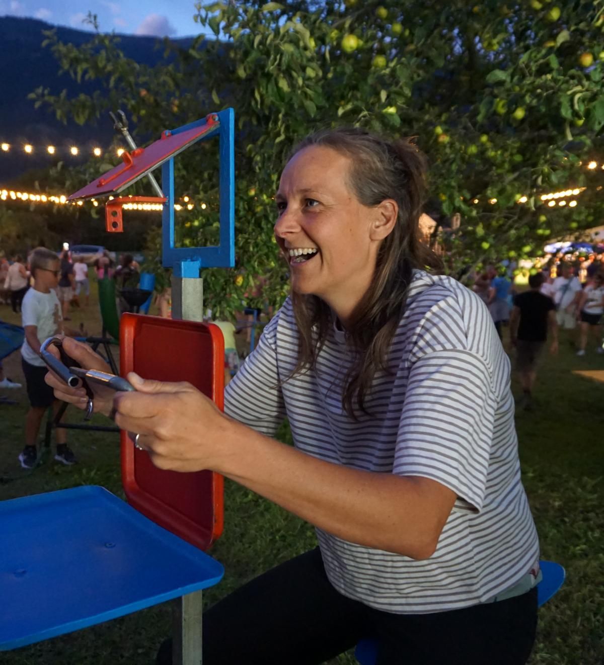 Verschiedenste Spiele zogen nicht nur Kinder an. Foto: Pircher