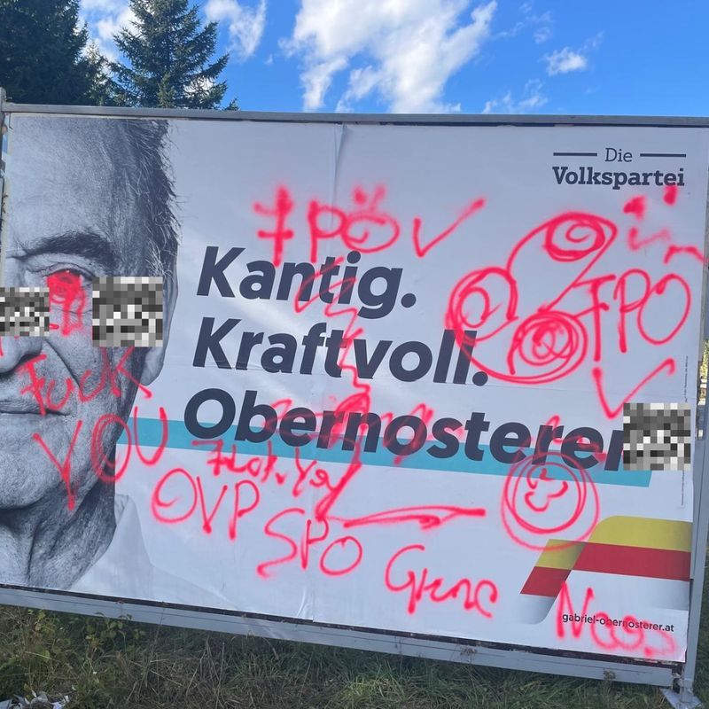 Die Wahlkampfplakate des Lesachtaler Nationalrats Gabriel Obernosterer wurden in drei M&ouml;lltaler Gemeinden beschmiert und umgesto&szlig;en. K&auml;rntner &Ouml;VP