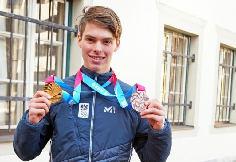 Gro&szlig;er Empfang f&uuml;r den frisch gebackenen Jugend-Olympiasieger