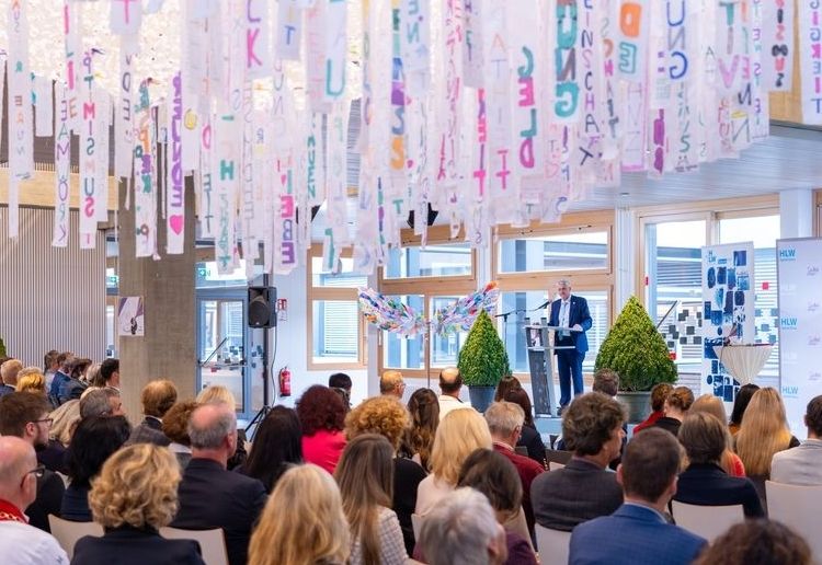 HLW Spittal feierte ihren 50er