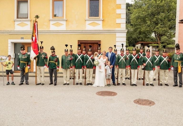 Hochzeit mit &bdquo;Sch&uuml;tzen-Hilfe&ldquo;