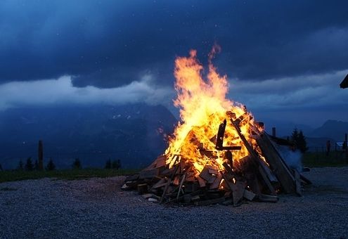 Heuer nur private Osterfeuer
