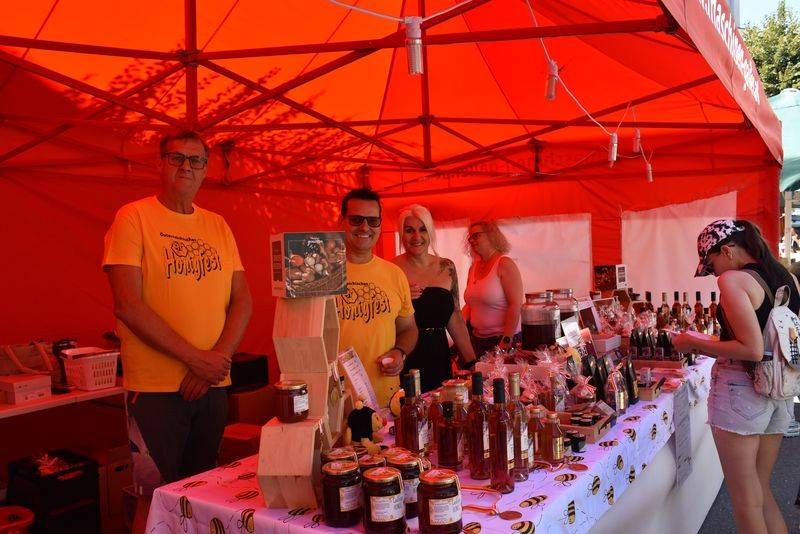 Bienenzuchtverein Kirchbach (v. l.) Peter Prantner, Markus Steiner, Martina Steiner und Birgit Trampitsch.